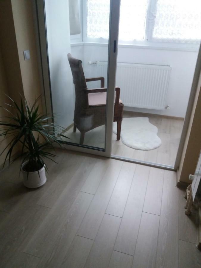 Juli'S Apartment ออราแด ภายนอก รูปภาพ